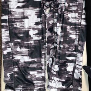 TekGear DryTek Capri workout pants